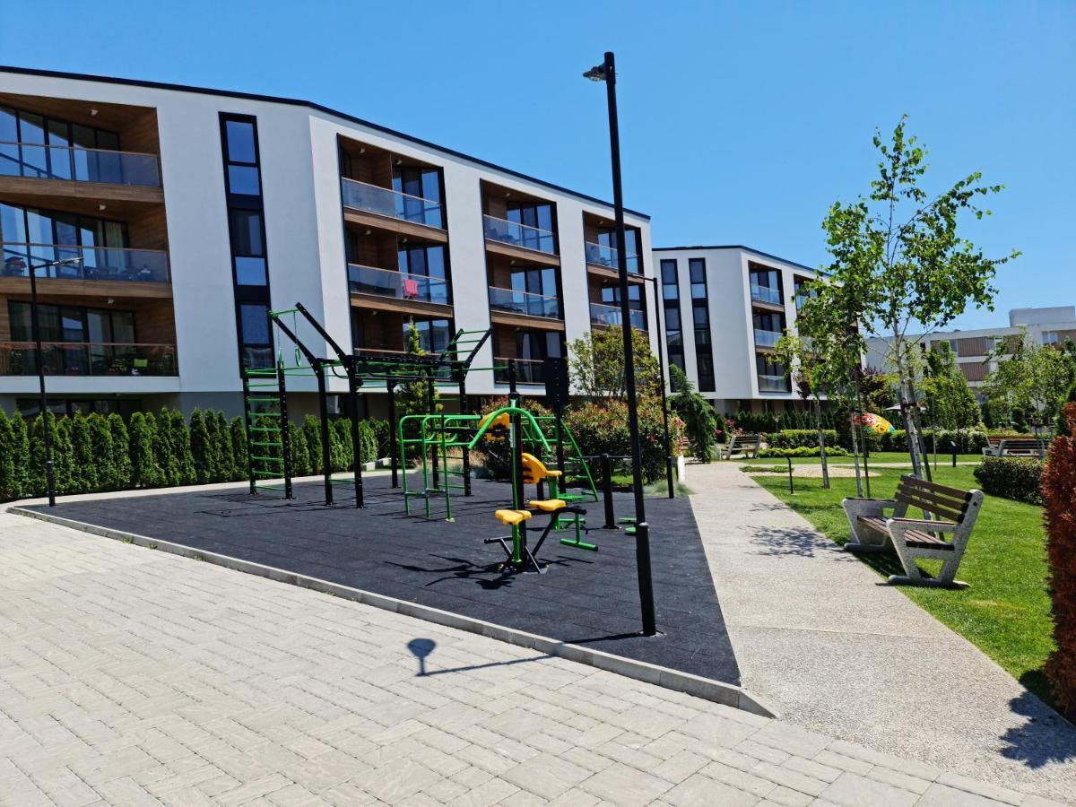 Raya Apartment Atlantis Atmosphere Burgas ภายนอก รูปภาพ